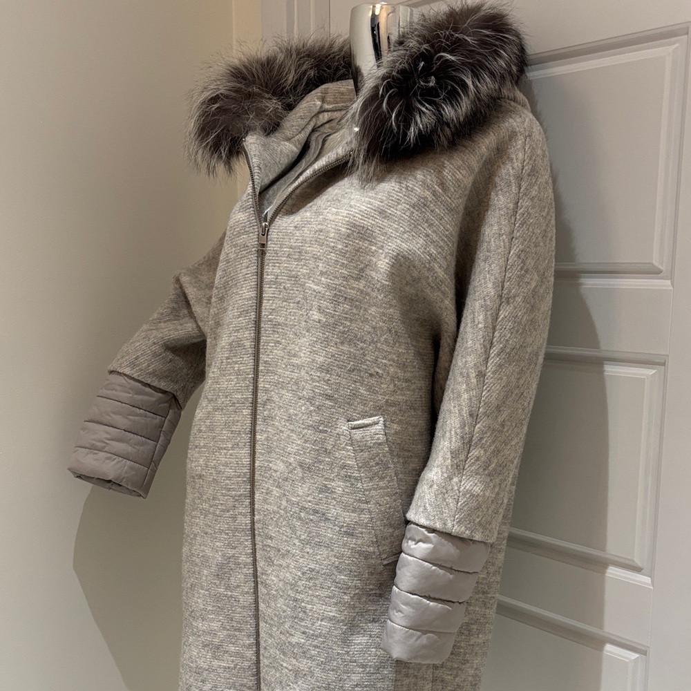 Soia & Kyo Gray Coat with Faux Fur Trim